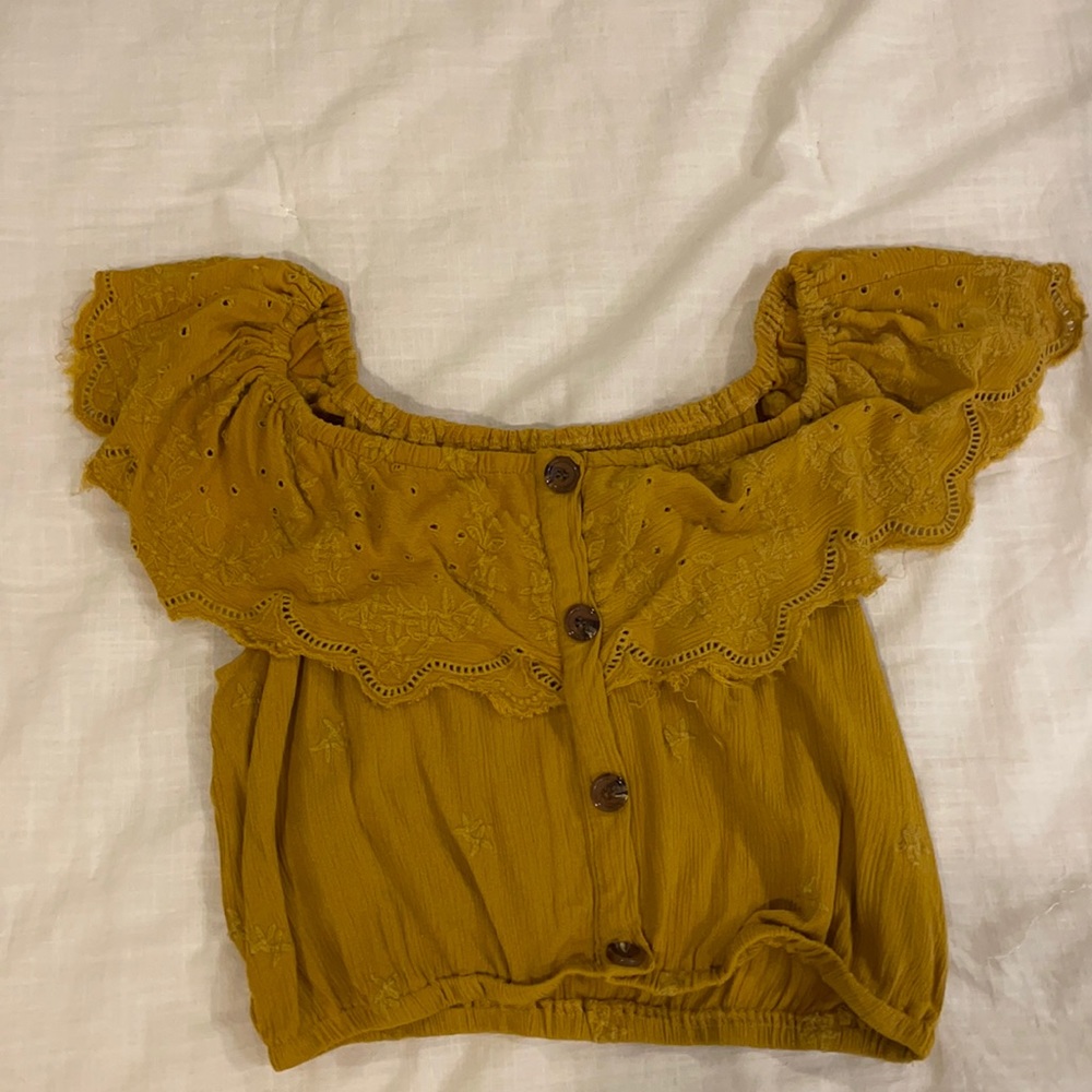 Altar’d State Crop top. Size S